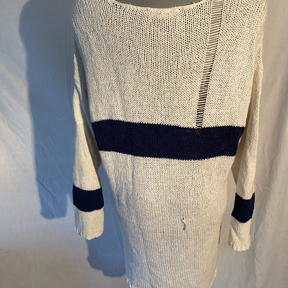 Two by Vince Camuto sweater - Picture 4 of 6